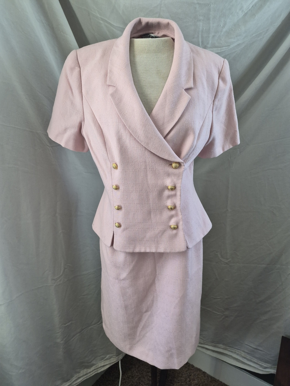 Vintage-Inspired Pink Double-Breasted Dress Set